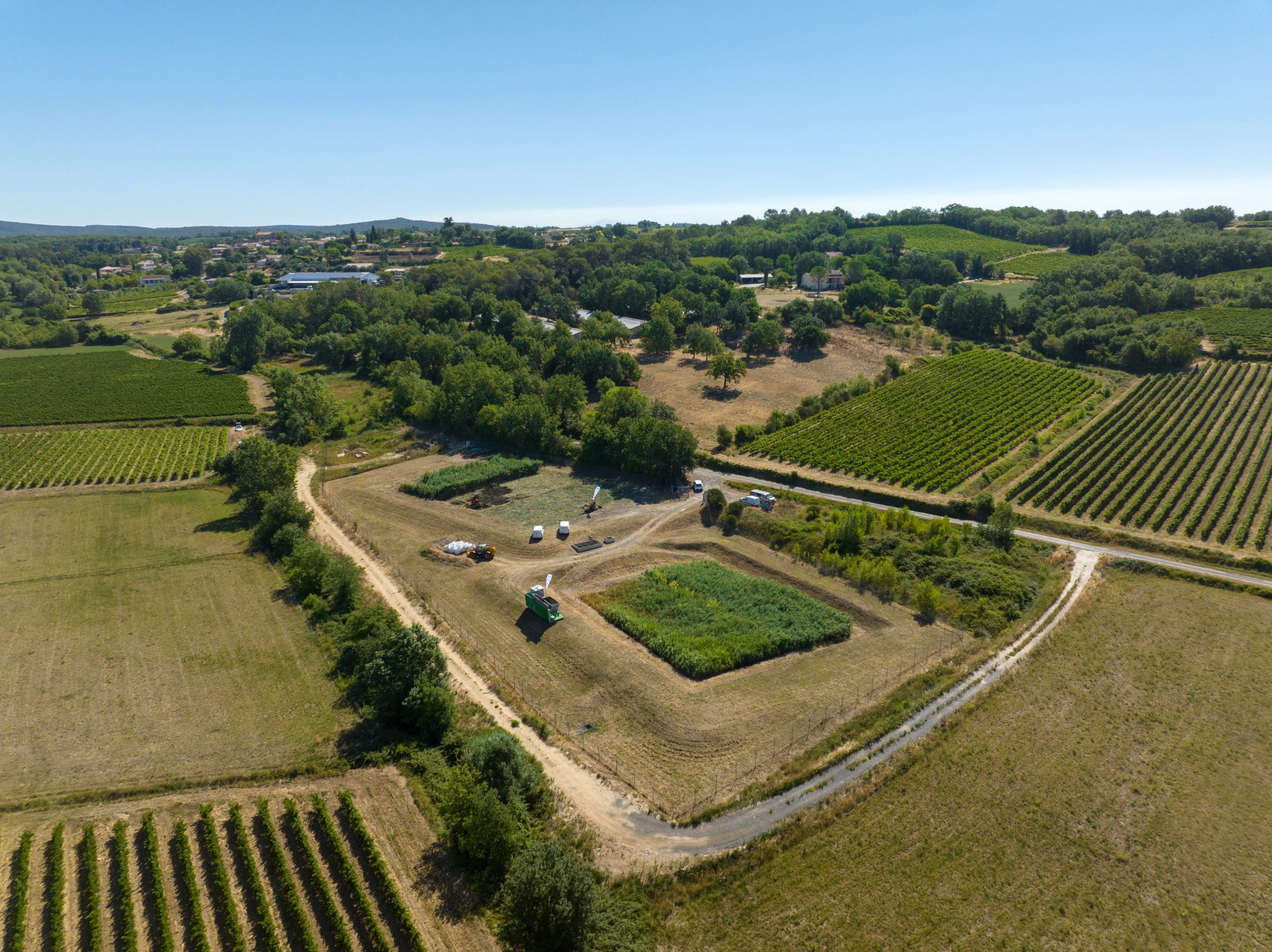 Chantier de curage de filtres plantés de roseaux